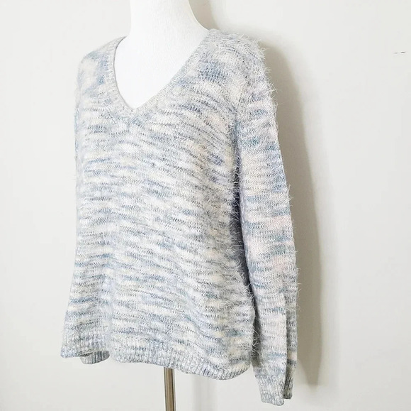 525 America Fuzzy Eyelash Knit Sweater M - Picture 2 of 6